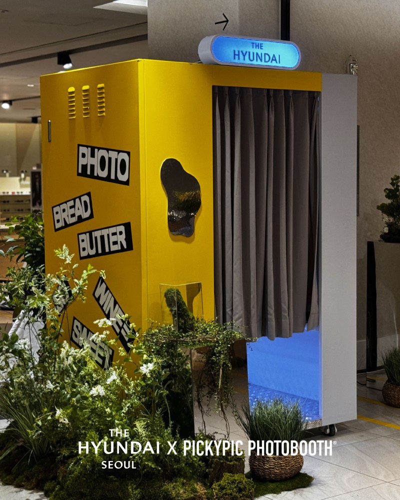 THE HYUNDAI x PICKYPIC 포토부스 렌탈 이미지 1