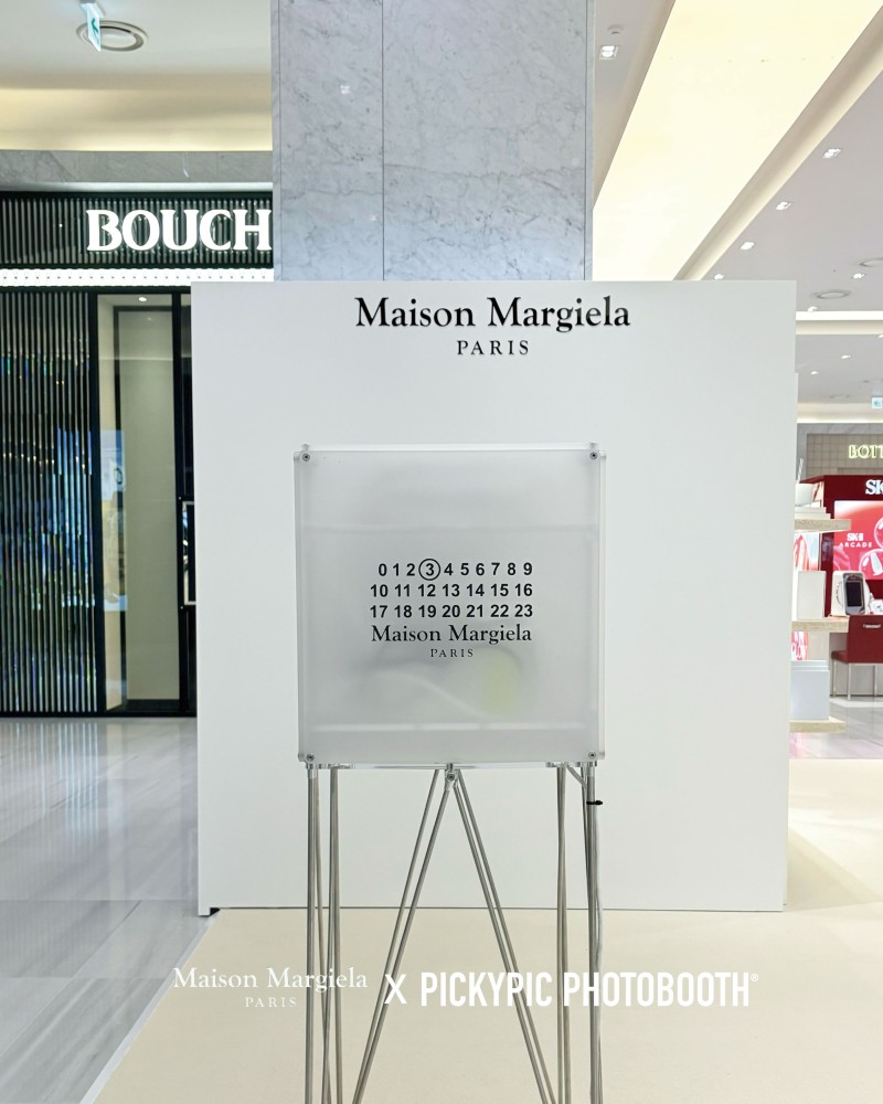 MAISON MARGIELA x PICKYPIC 포토부스 렌탈 이미지 1