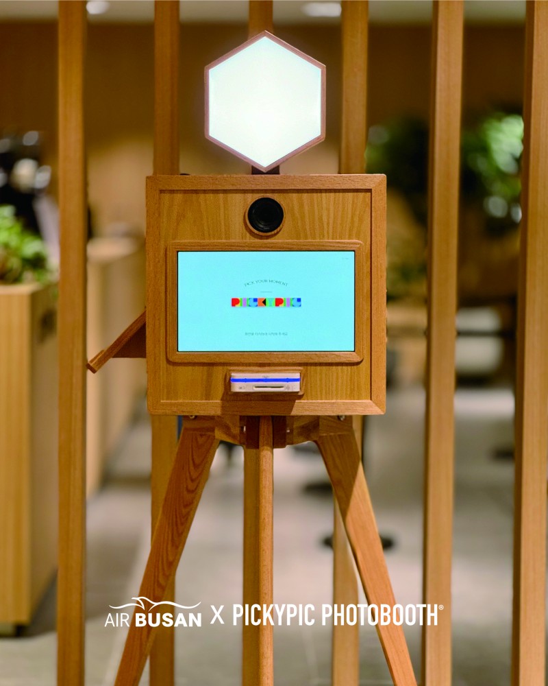 AIR BUSAN x PICKYPIC 포토부스 렌탈 이미지 1