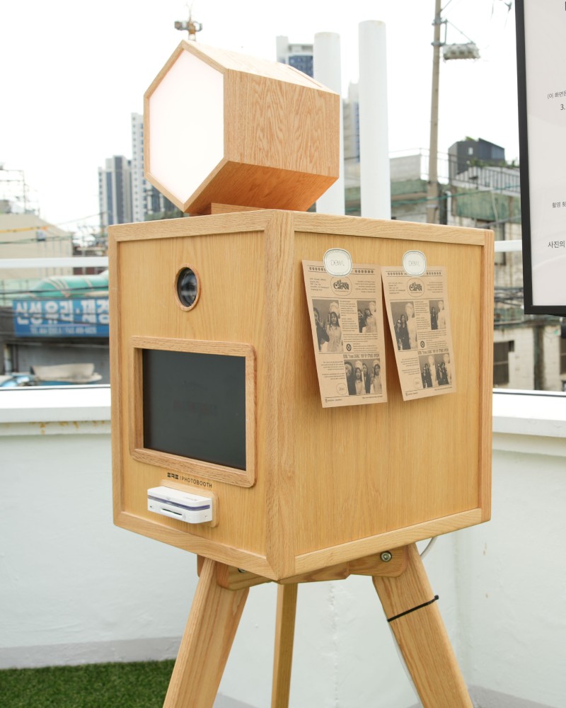 DEWL x PICKYPIC 포토부스 렌탈 이미지 3