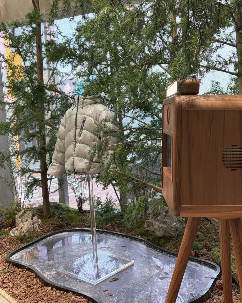 NEW BALANCE x PICKYPIC 포토부스 렌탈 이미지 2